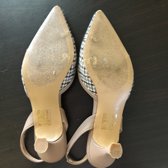 Journee Collection shoes in great condition - Picture 5 of 5